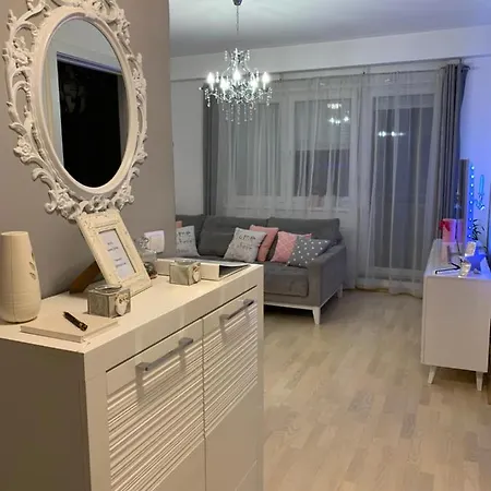 Sweet Apartment *